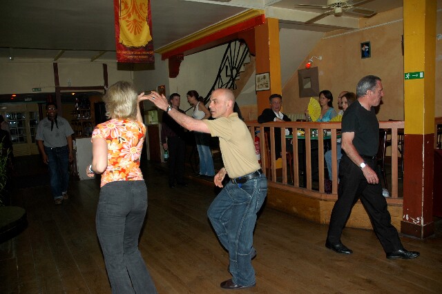 min 2006 05 02 latino 122